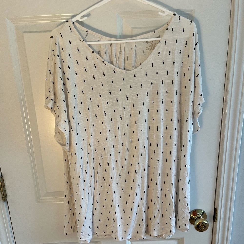 Lane Bryant Women's White And Black Patterned Swing Tee Plus Size, 18/20